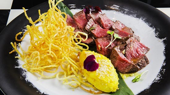 fusion-restaurant-in-milan-vip-limousine-suggests-you-lamo-03