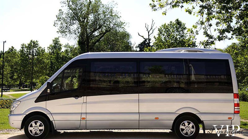 minibus-hire-with-driver-for-stag-and-hen-parties-07