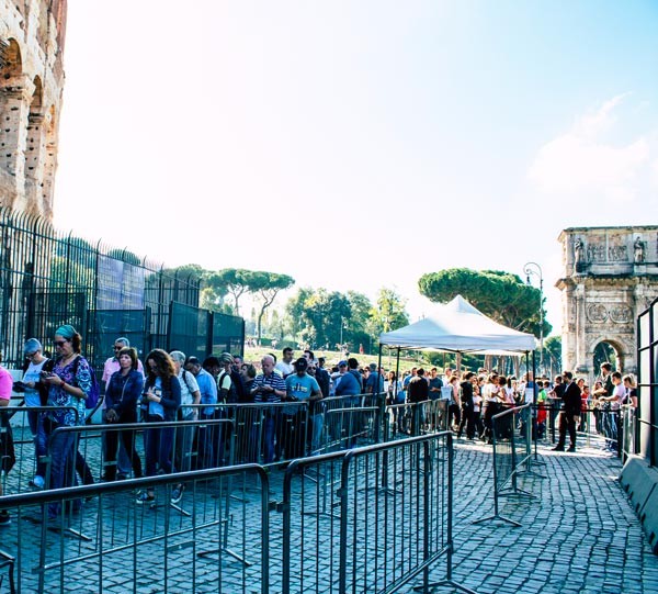 car-with-chauffeur-milan-event-zero-calcare-netflix-5