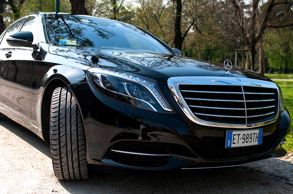 Mercedes S Class 350 SEL: front view