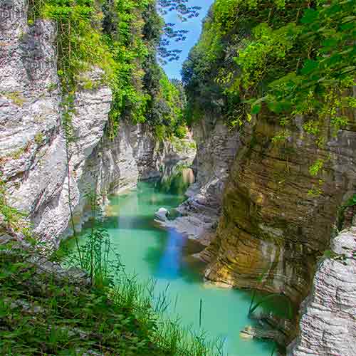 8 things to do and to see at Lago di Garda: Marmitte dei Giganti