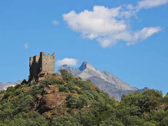 Tour of the castles in Valle d'Aosta: Castello di Ussel Tour of the castles in Valle d'Aosta: Castello di Ussel