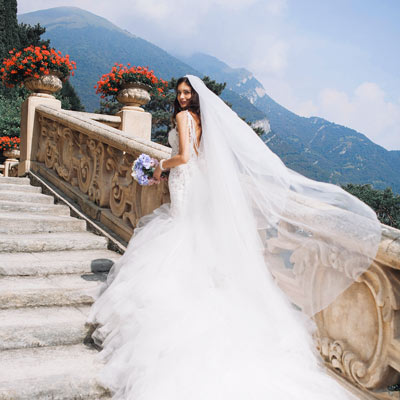 Destination Wedding: wedding in ancient village in Italy in a luxury car with driver! Destination Wedding: wedding in ancient village in Italy in a luxury car with driver!