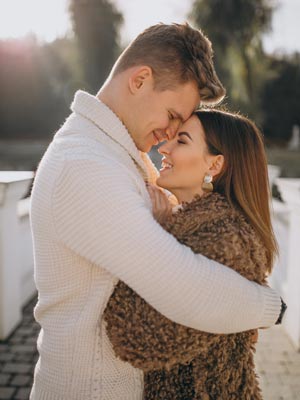 Luxury car rental with driver Milan: couple