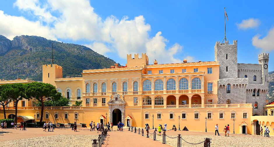 Luxury Car Rental with Driver Milan - Prince's Palace, Monaco