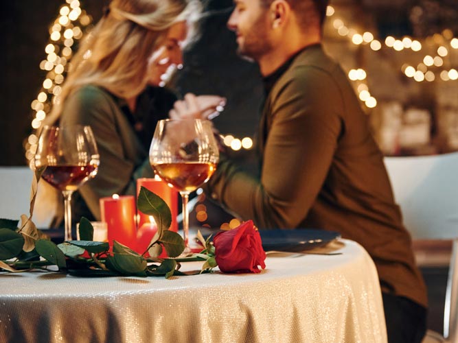 Luxury car rental with driver Milan: romantic dinner