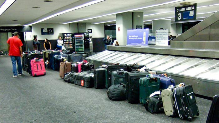 Useful advice when travelling by plane in full comfort  - Safe luggage