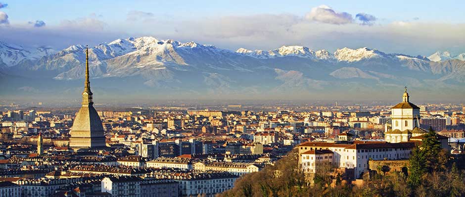 Tour of Piedmont, Italy by luxury car with driver: gilded Autumn 