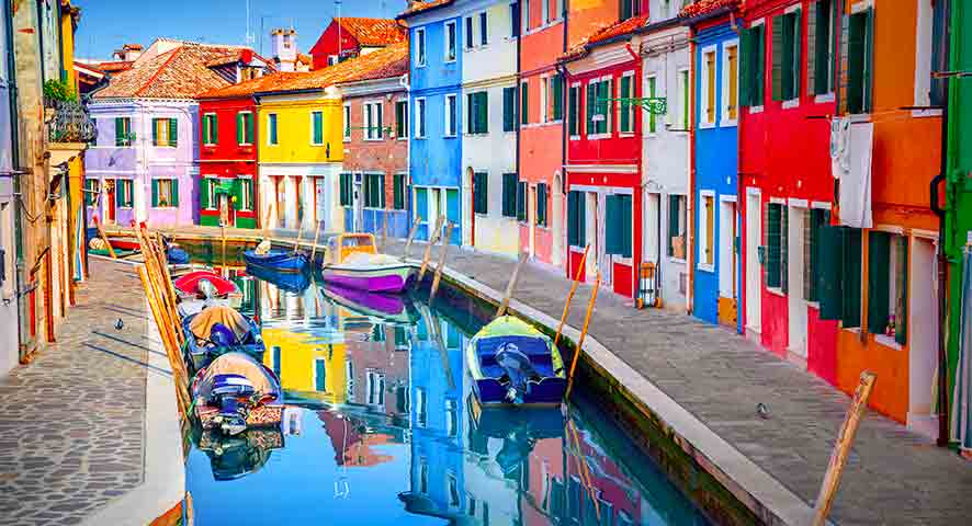 Burano Tour of the Venetian Laguna’s 5 most beautiful islands: Burano